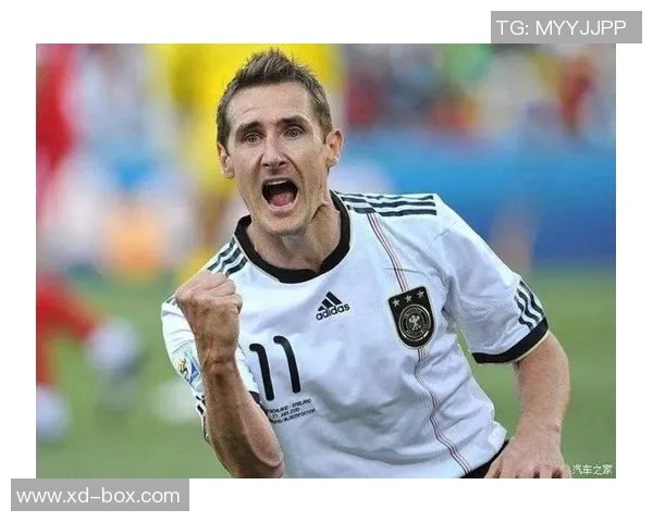 德国足球传奇克洛泽的辉煌生涯与不朽成就回顾 德国足球传奇克洛泽的辉煌生涯与不朽成就回顾